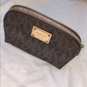 Michael Kors small clutch